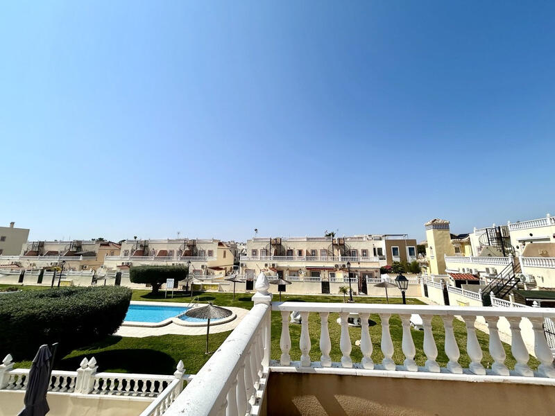 3 спальная комната городская тюрьма продается