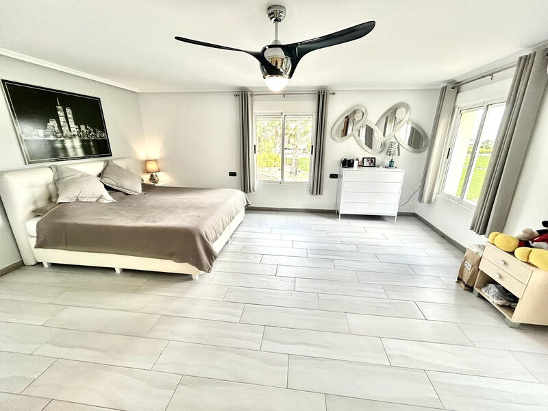 4 sovrum Villa till salu