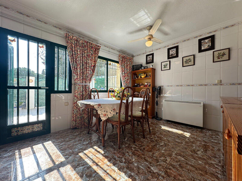 3 soverom Rekkehus til salgs 3 soverom Rekkehus til salgs