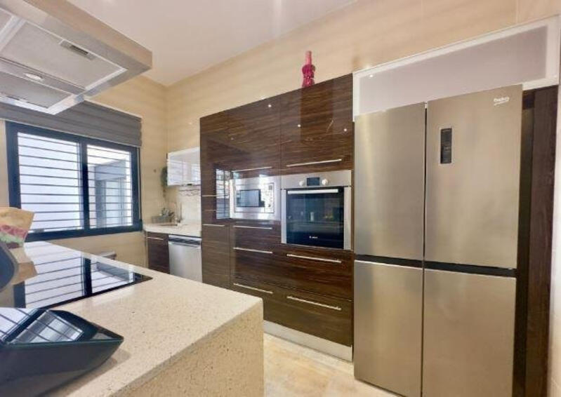 4 soverom Villa til salgs 4 soverom Villa til salgs