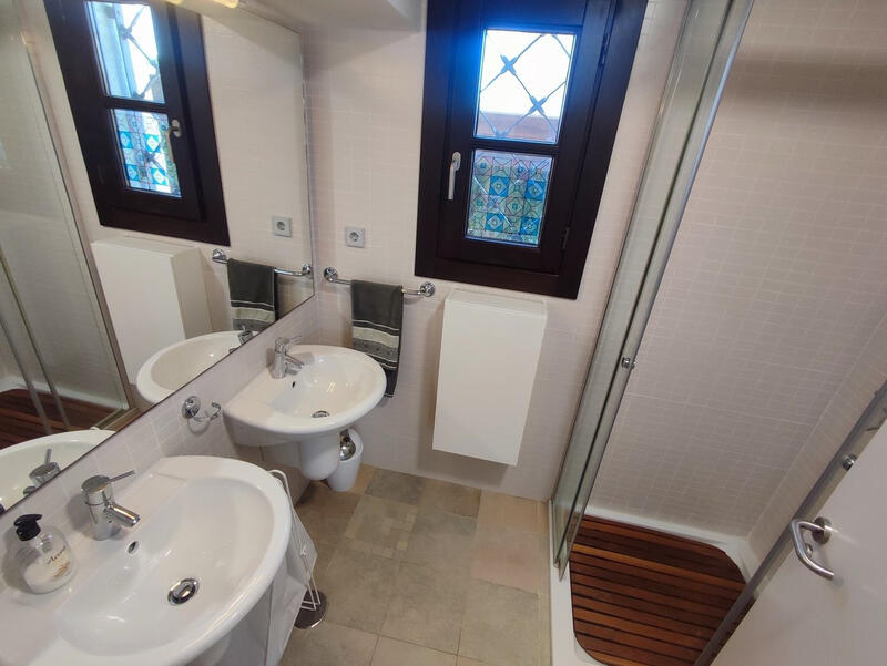 3 спальная комната вилла продается