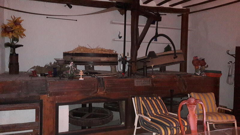 10 bedroom Country House for sale