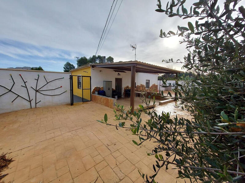 4 bedroom Country House for sale