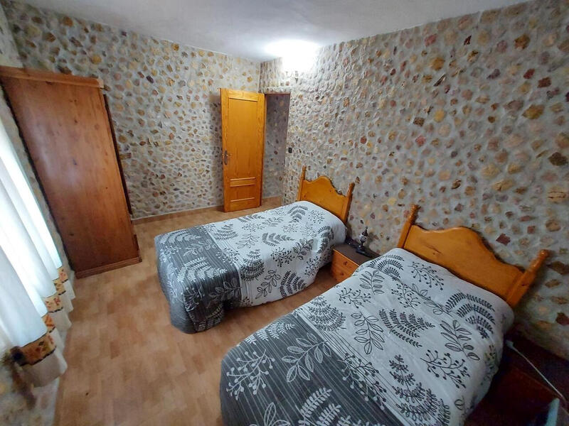 4 bedroom Country House for sale