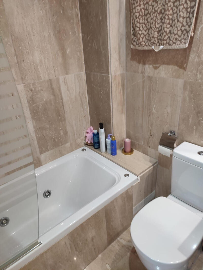 4 bedroom Apartment for sale