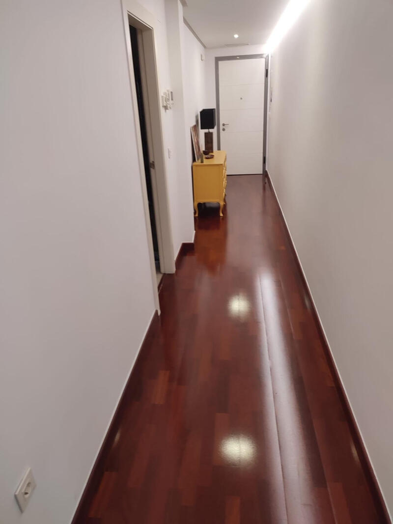 4 bedroom Apartment for sale