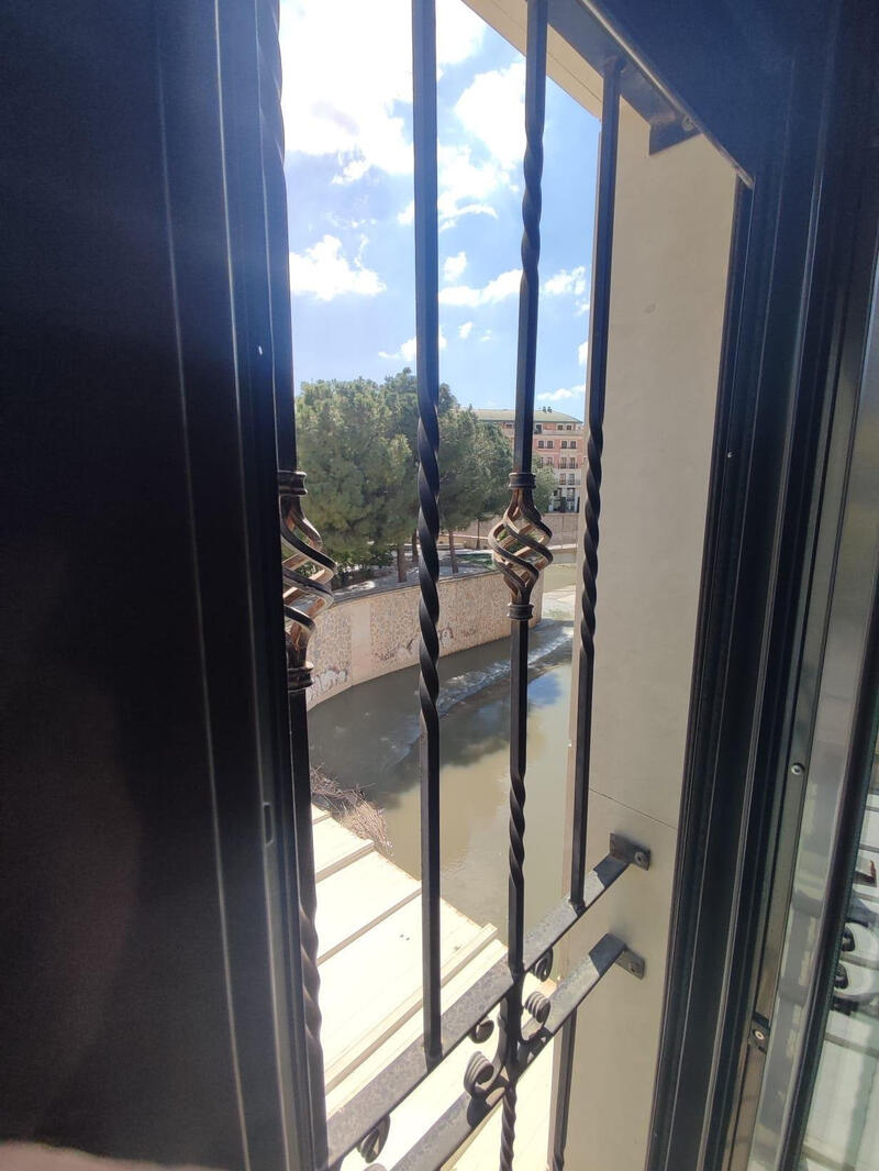 4 bedroom Apartment for sale