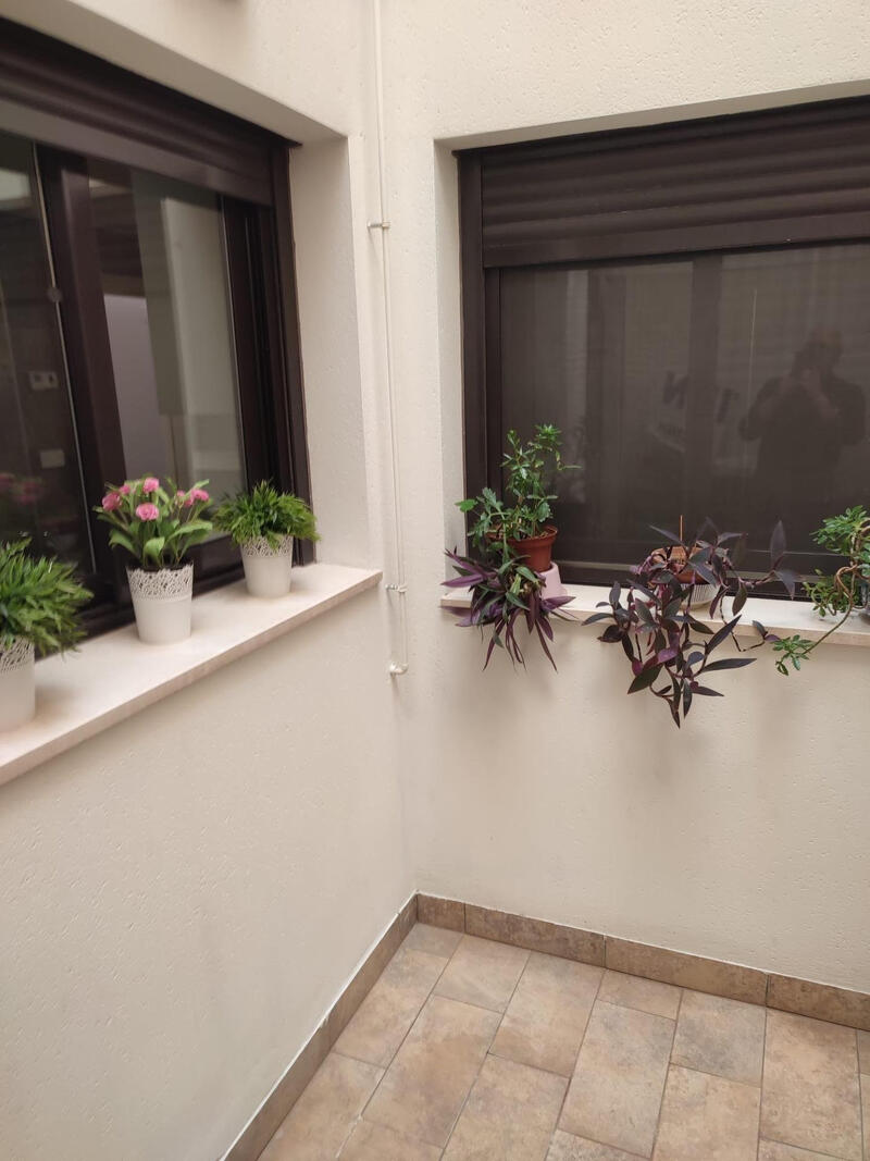 4 bedroom Apartment for sale