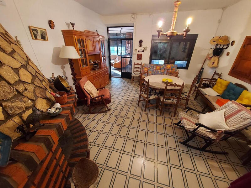 3 bedroom Country House for sale