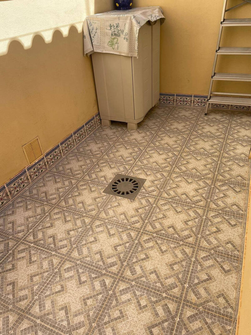 2 bedroom Townhouse for sale