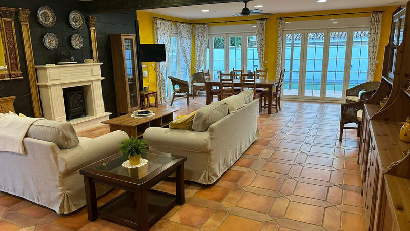 4 bedroom Villa for sale