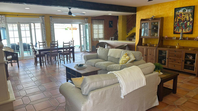 4 bedroom Villa for sale