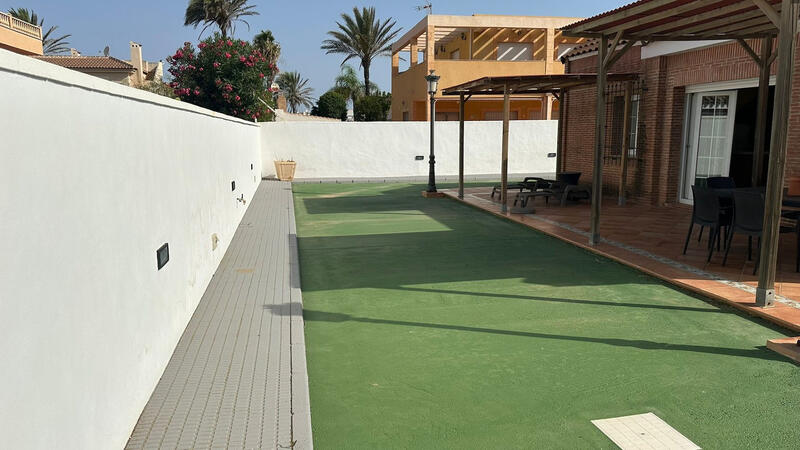 4 bedroom Villa for sale