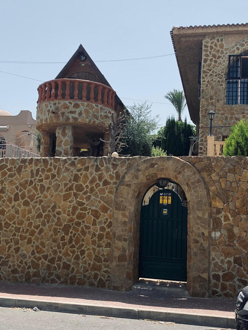 7 Cuarto Villa en venta