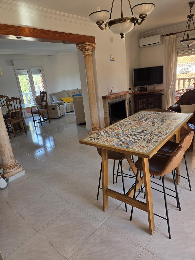 5 bedroom Villa for sale