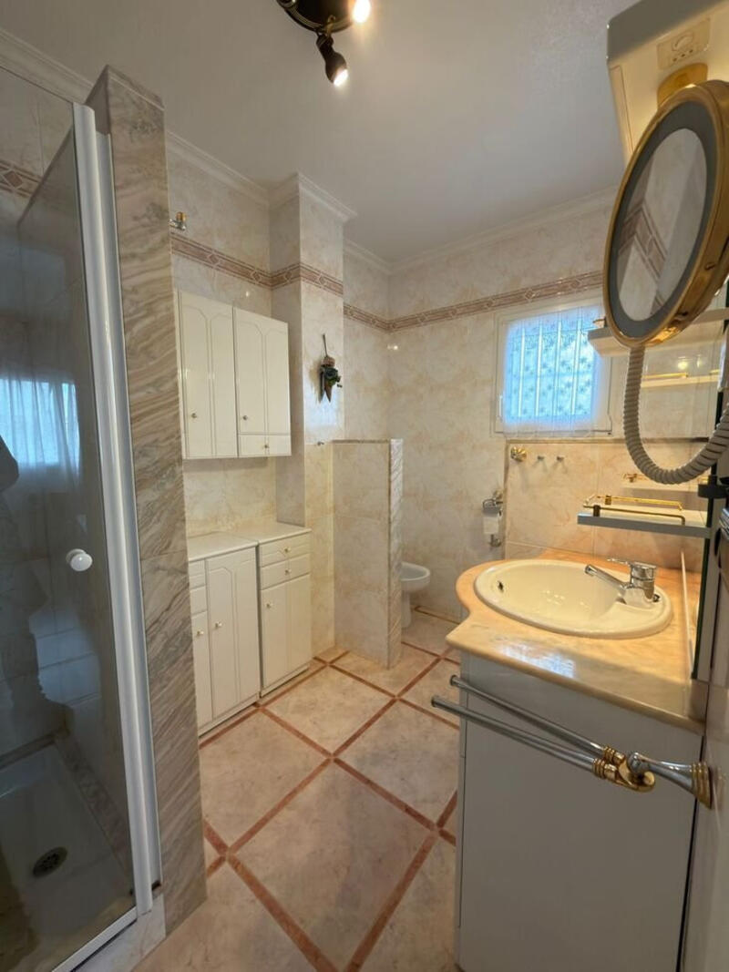 5 Cuarto Villa en venta