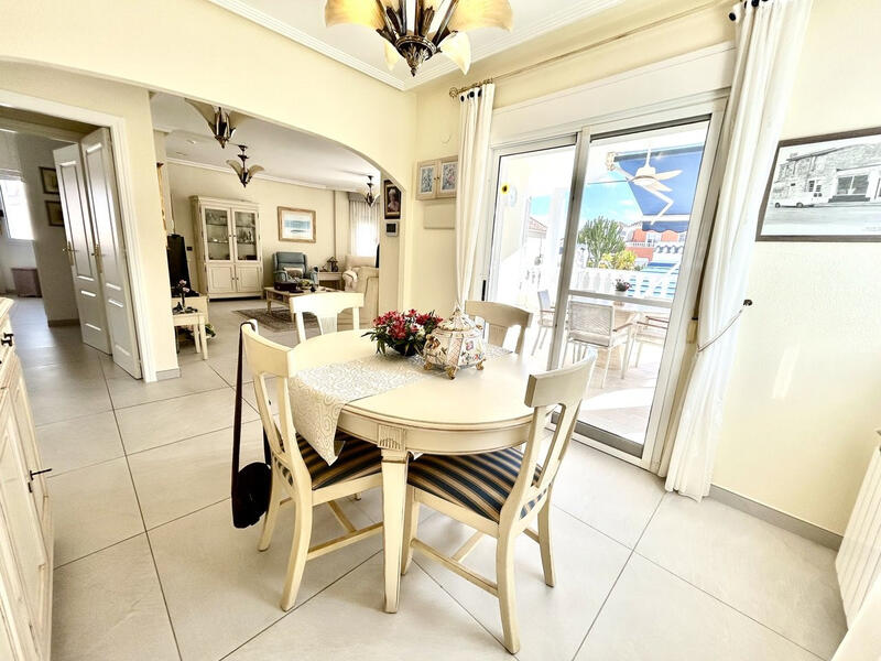 4 soveværelse Villa til salg