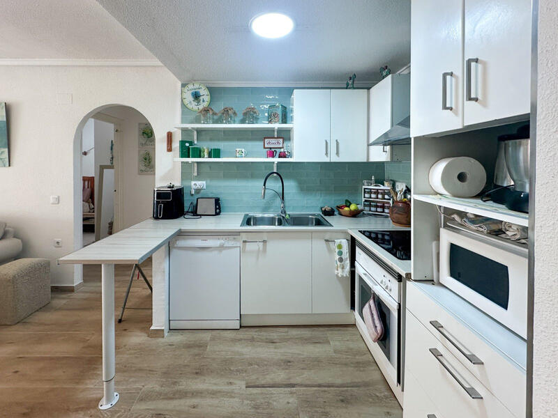 2 спальная комната квартира продается