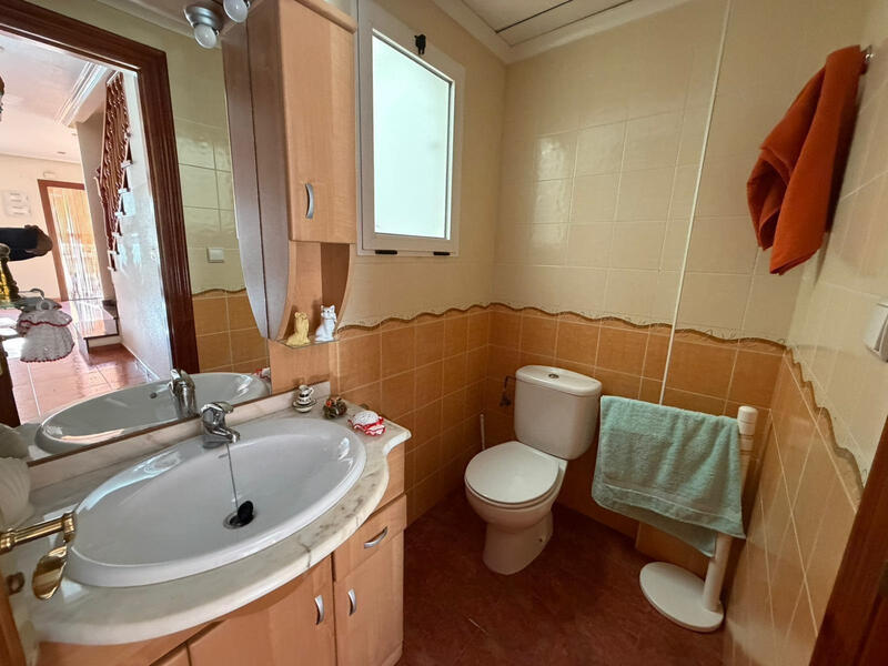 3 sovrum Radhus till salu