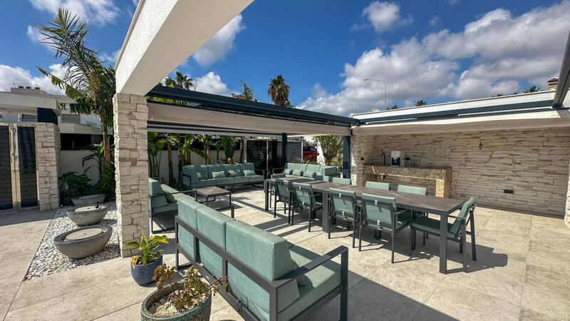 4 slaapkamer Villa Te koop