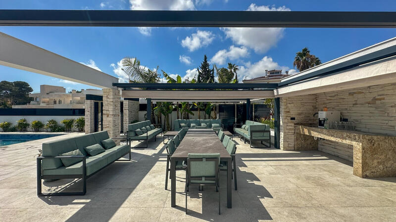 4 slaapkamer Villa Te koop