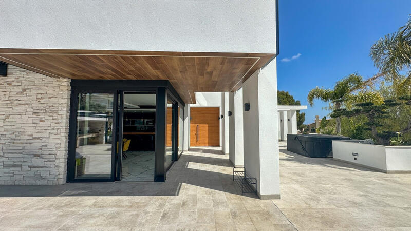 4 slaapkamer Villa Te koop