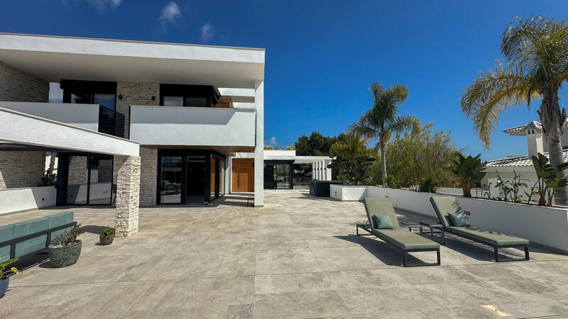 4 slaapkamer Villa Te koop