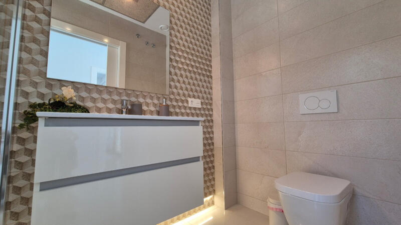 4 спальная комната вилла продается