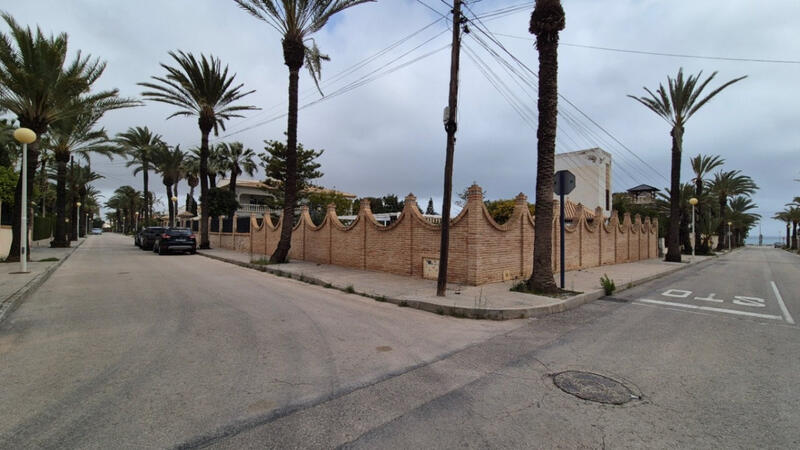 7 Cuarto Villa en venta