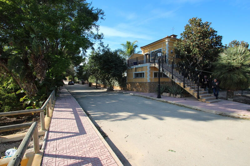 6 Cuarto Casa de Campo en venta