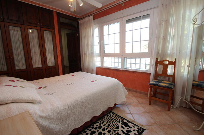 6 Cuarto Casa de Campo en venta