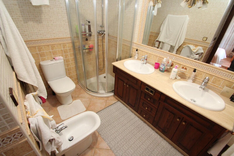 6 Cuarto Casa de Campo en venta