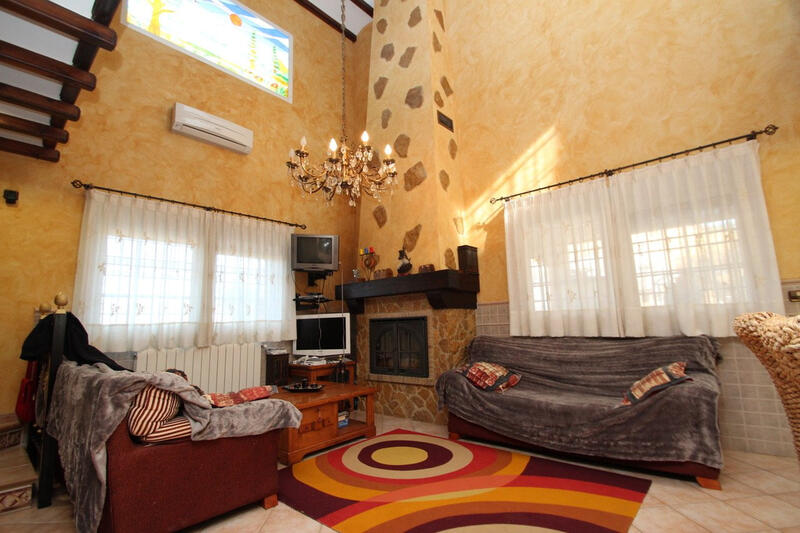 6 Cuarto Casa de Campo en venta