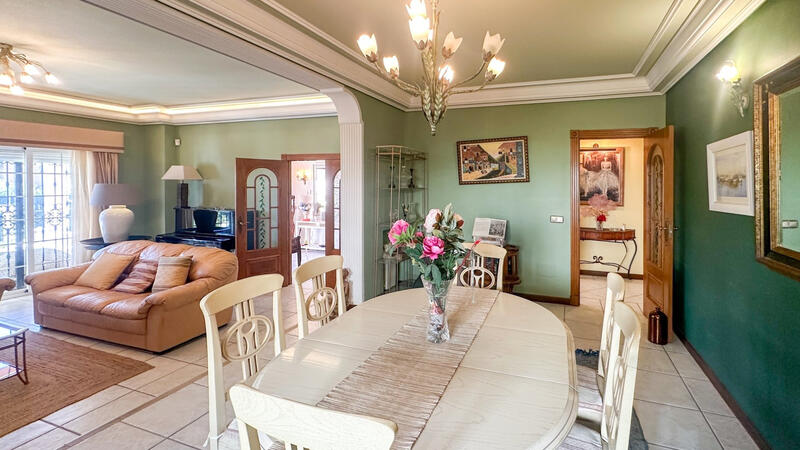 6 chambre Villa à vendre