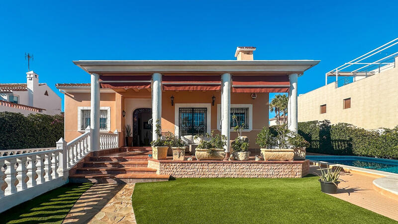 6 chambre Villa à vendre