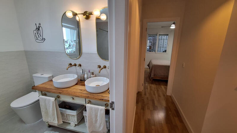 4 Cuarto Villa en venta