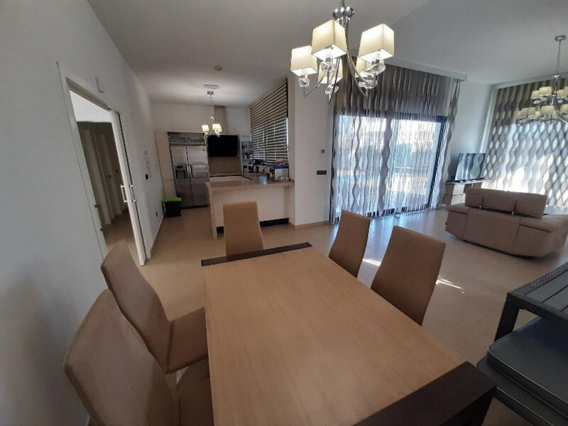 4 Cuarto Villa en venta