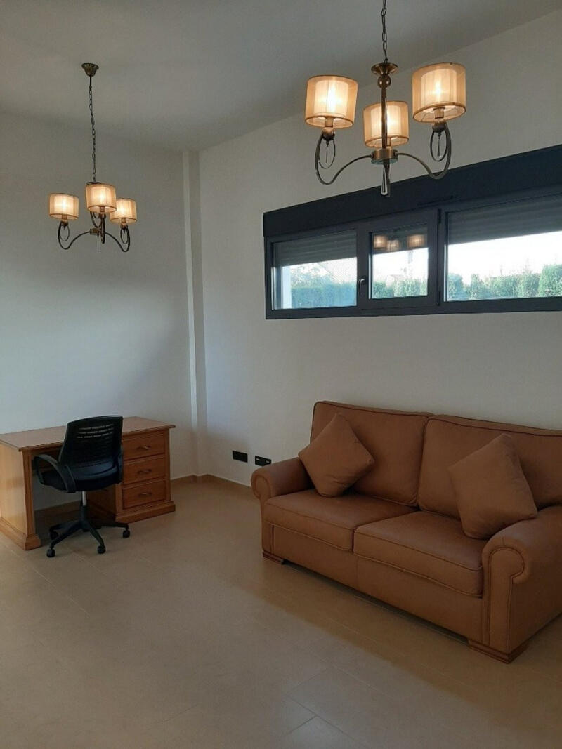 4 Cuarto Villa en venta