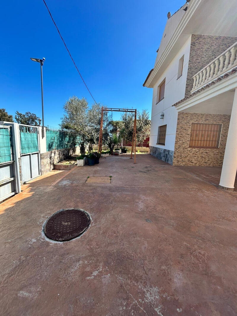 4 Cuarto Villa en venta