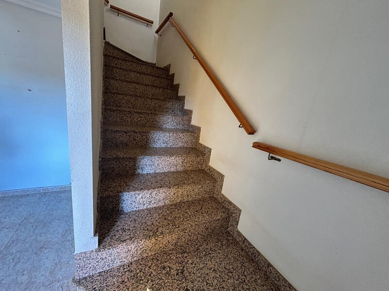 4 Cuarto Adosado en venta