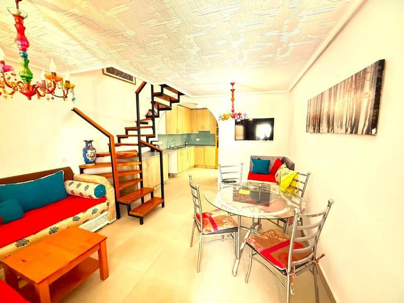 2 Cuarto Adosado en venta