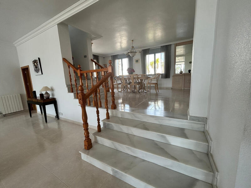 4 bedroom Villa for sale