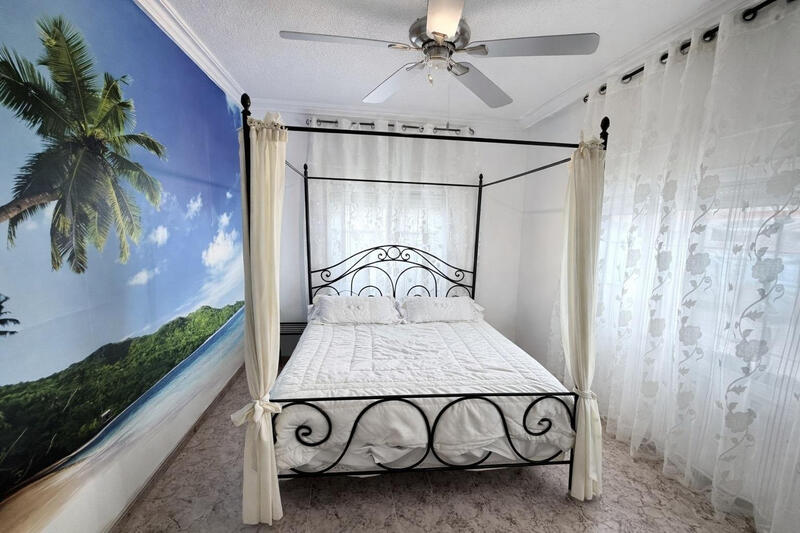 4 Cuarto Villa en venta