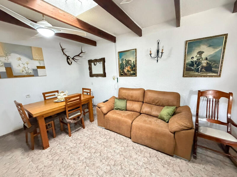 4 Cuarto Villa en venta