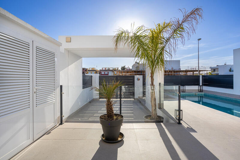 4 bedroom Villa for sale