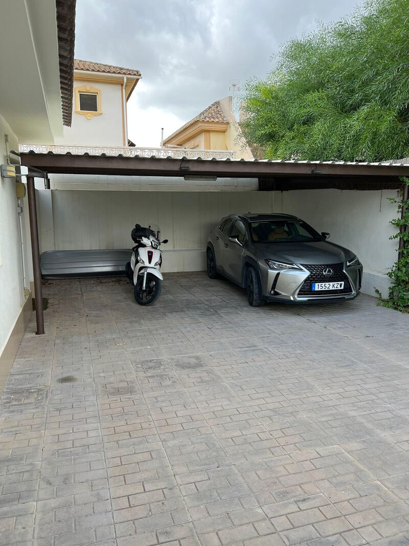 4 slaapkamer Villa Te koop