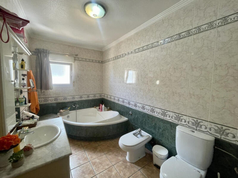 4 sovrum Villa till salu