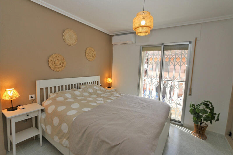 2 Cuarto Adosado en venta