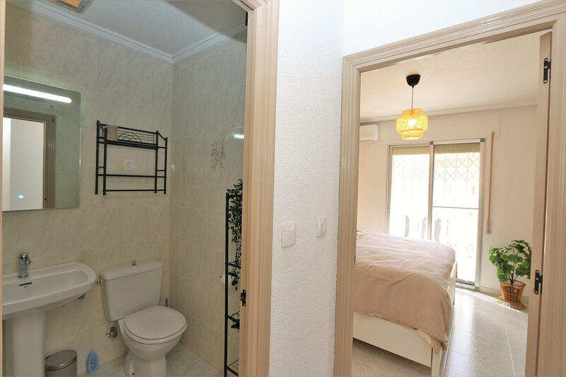 2 Cuarto Adosado en venta