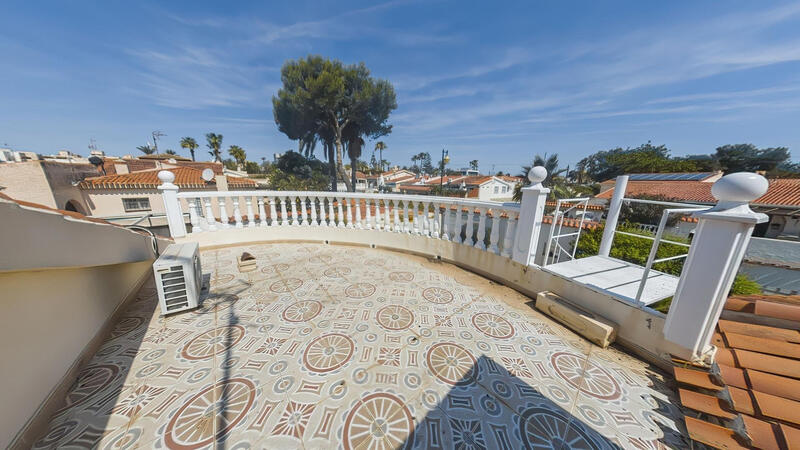 3 sovrum Villa till salu